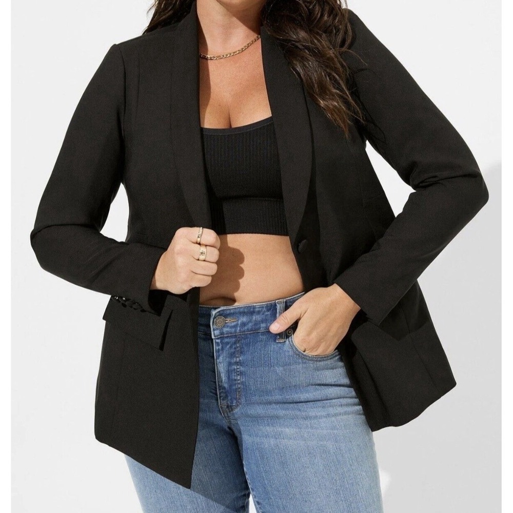 Torrid Soho Studio Refined Crepe Blazer Black Plus 3 3X 22-24 - Picture 2 of 6